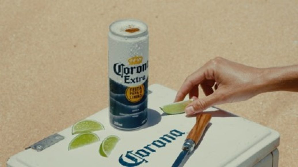 Corona Lança lata com abertura total da Tampa